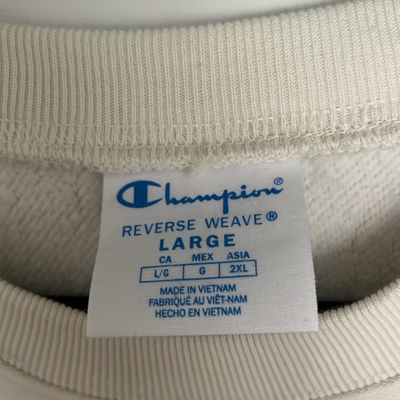 Champion Crewneck sweatshirt (short sleeve) - Picture 6 of 7